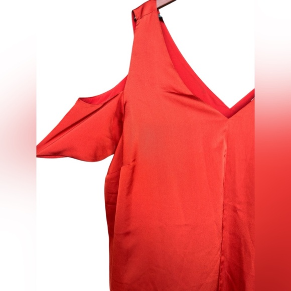 Rachel Roy Women’s Red Cold Shoulder Satin Blouse Size 3X Holiday - Picture 2 of 6